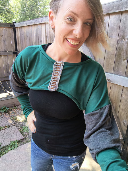 BeMo Shrug Sweatshirt- Green/Grey