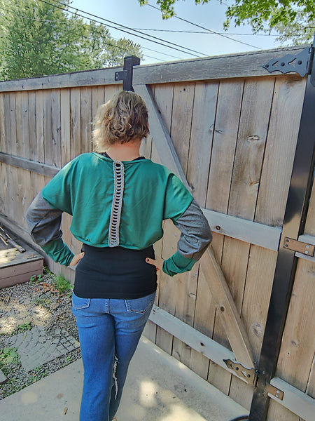 BeMo Shrug Sweatshirt- Green/Grey